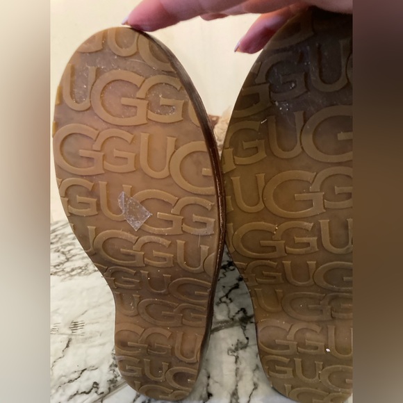 UGG Australia women's Keira Brown suede shearling lining boots - Picture 6 of 6